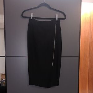 Amisu Elegant Black Pencil Midi Skirt with Zipper slit